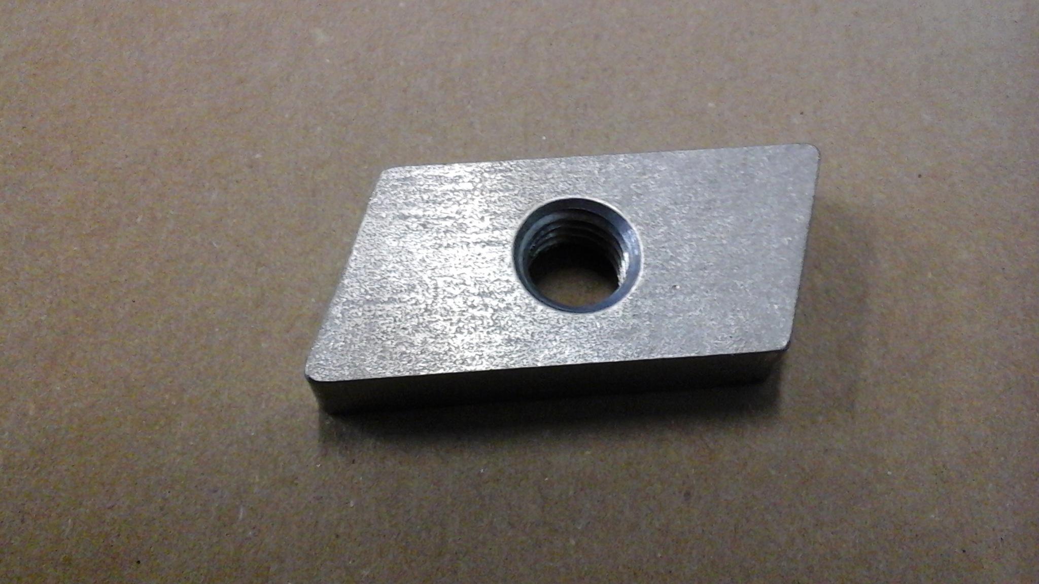 Spannplatte M12 